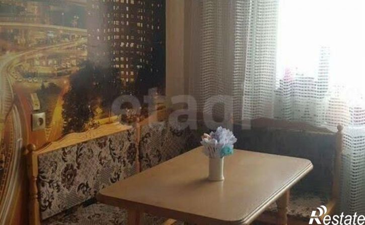 3-комн квартира улица Полковника Ефремова, 3,  д. 3