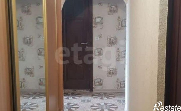 3-комн квартира улица Полковника Ефремова, 3,  д. 3