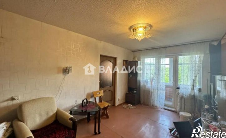 2-комн квартира улица Чекистов, 102,  д. 102