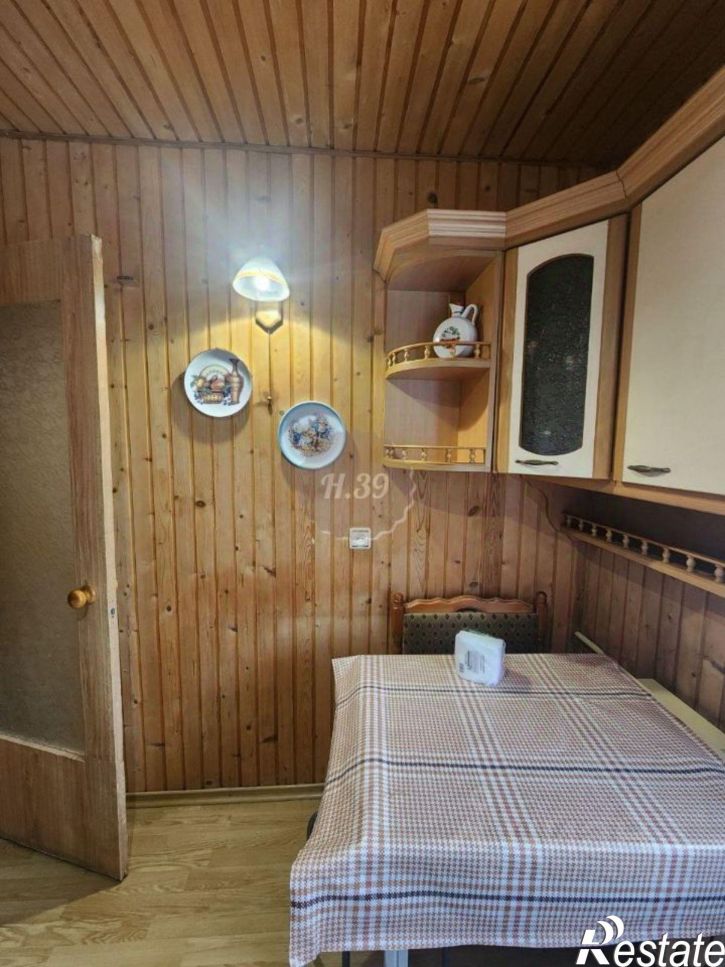 2-комн квартира улица Космонавта Леонова, 77,  д. 77