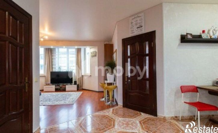 3-комн квартира ул В.Гакуна, 4,  д. 4