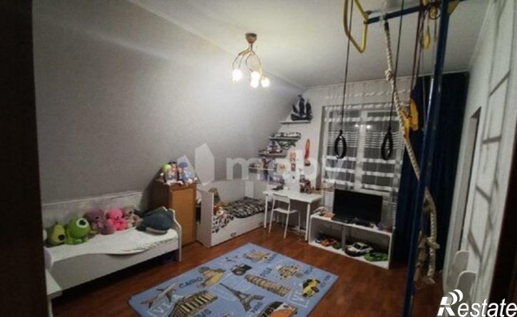 3-комн квартира ул В.Гакуна, 4,  д. 4