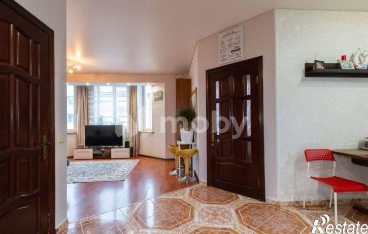 3-комн квартира улица Виктора Гакуна, 6,  д. 6