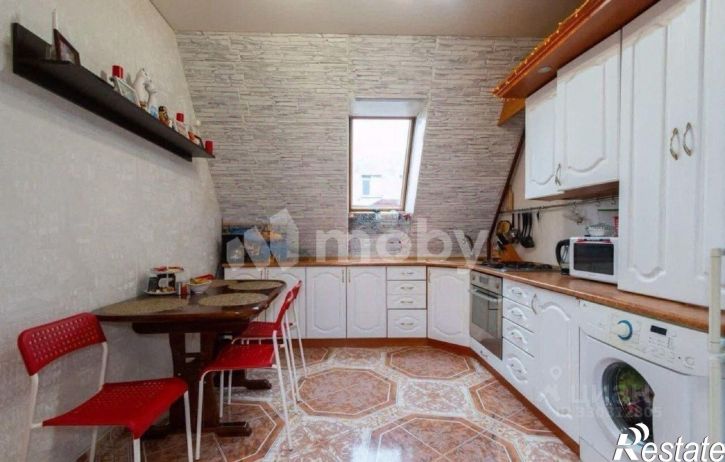 3-комн квартира улица Виктора Гакуна, 6,  д. 6