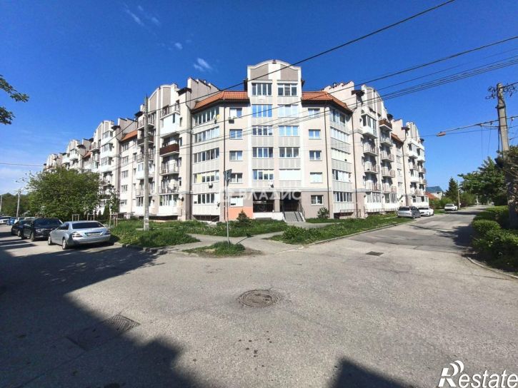 3-комн квартира улица Глинки, 1,  д. 1