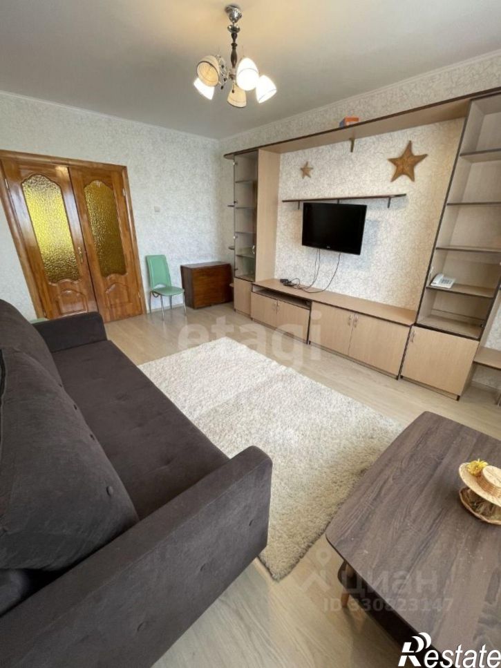 3-комн квартира улица Гайдара, 99,  д. 99