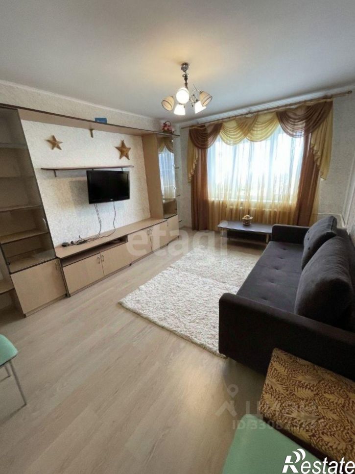3-комн квартира улица Гайдара, 99,  д. 99