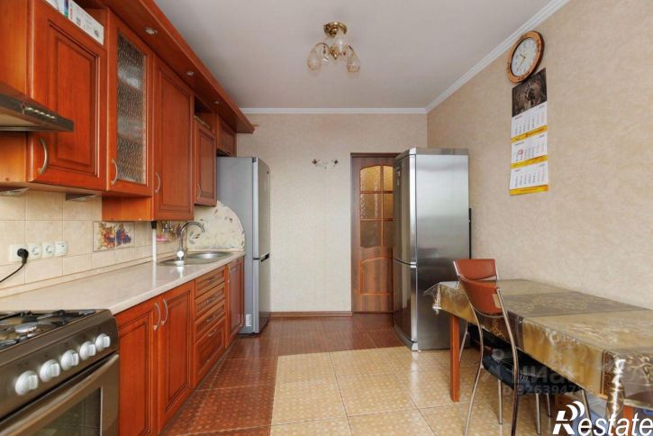 4-комн квартира улица Куйбышева, 100,  д. 100