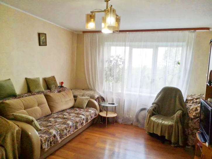 4-комн квартира Россия, Тобольская ул, 41