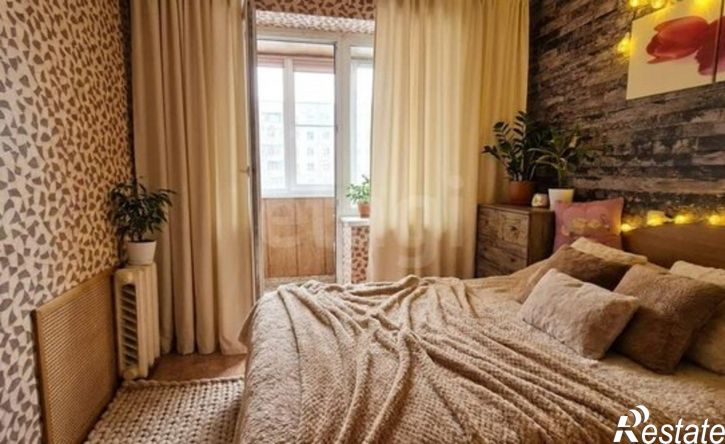 4-комн квартира ул Космонавта Леонова, 64А,  д. 64А