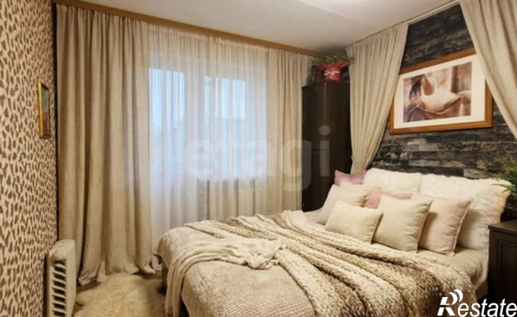 4-комн квартира ул Космонавта Леонова, 64А,  д. 64А