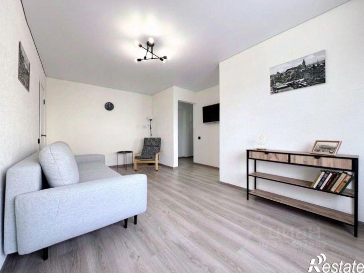 2-комн квартира ул Житомирская, 18,  д. 18