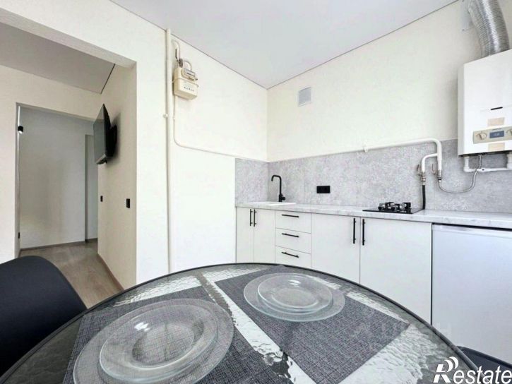 2-комн квартира ул Житомирская, 18,  д. 18