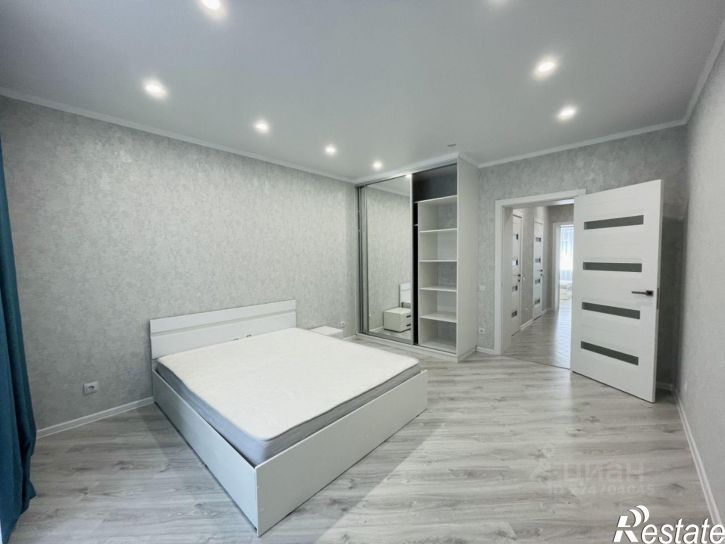 3-комн квартира улица Старшины Дадаева, 70,  д. 70