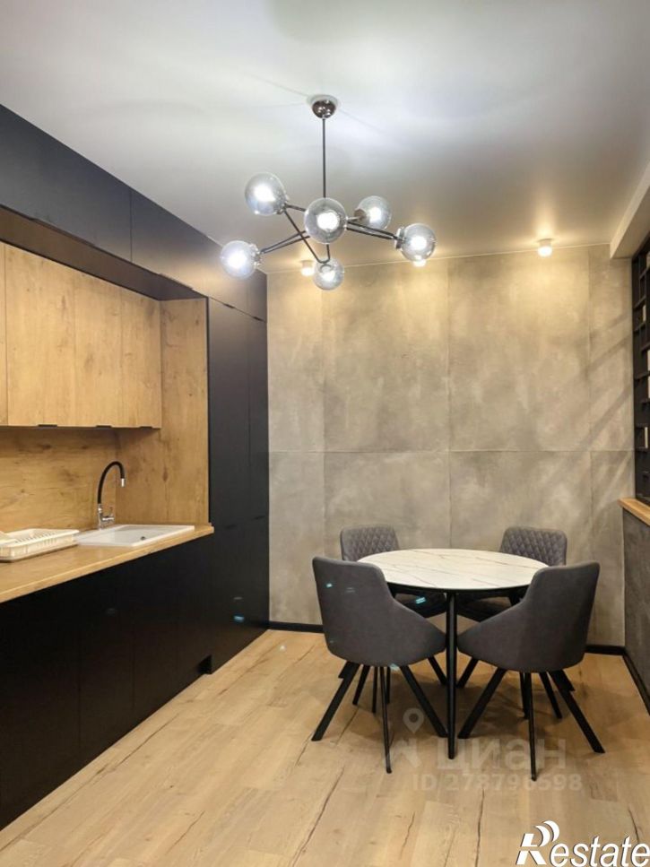 2-комн квартира ул Сержанта Колоскова, 8,  д. 8