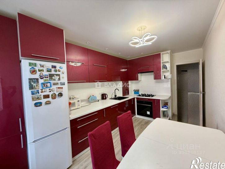 3-комн квартира ул Дзержинского, 168Г,  д. 168Г