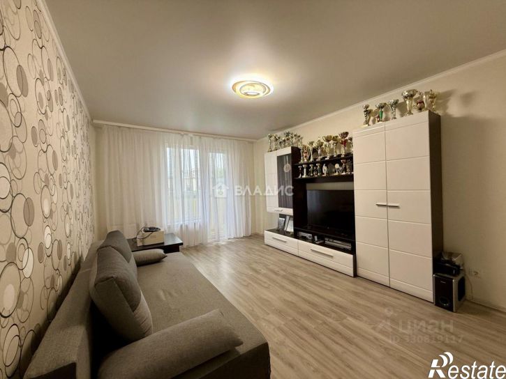 3-комн квартира ул Дзержинского, 168Г,  д. 168Г