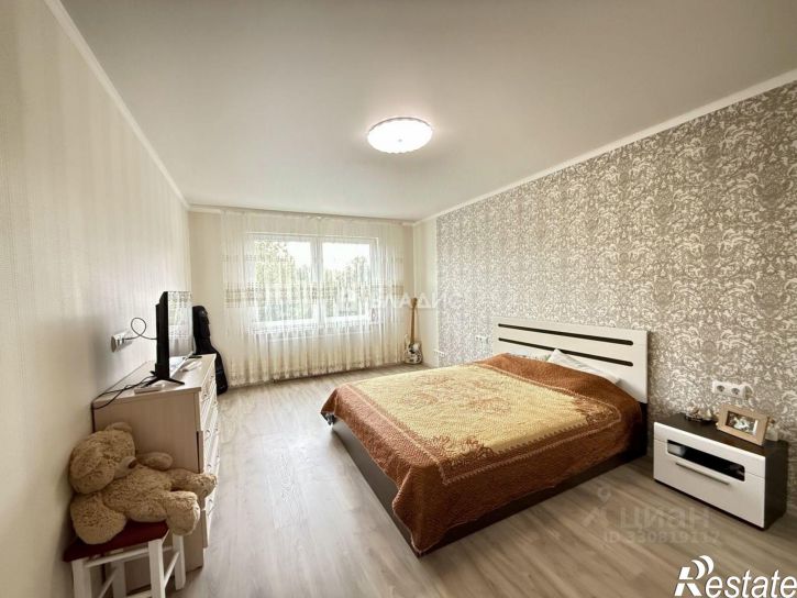 3-комн квартира ул Дзержинского, 168Г,  д. 168Г