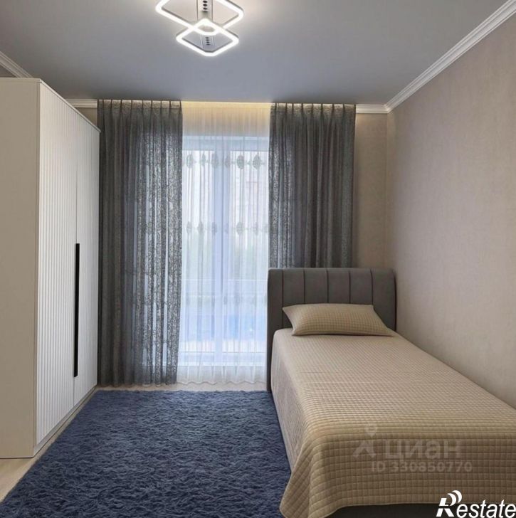 3-комн квартира ул Гайдара, 90,  д. 90