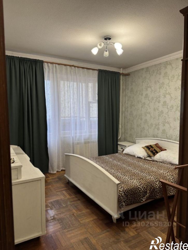 2-комн квартира улица Полковника Ефремова, 4,  д. 4