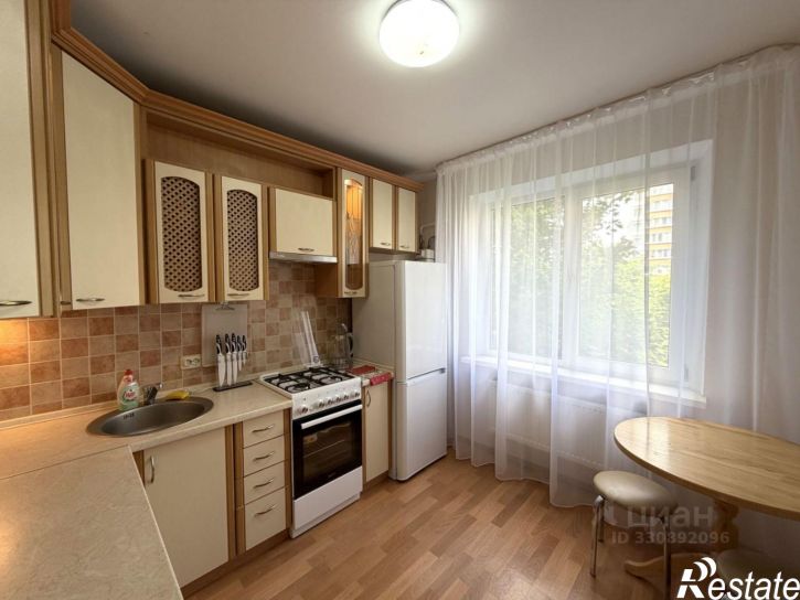 2-комн квартира бульвар Франца Лефорта, 18,  д. 18