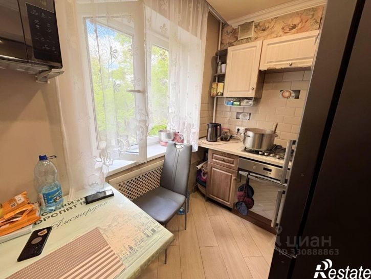 3-комн квартира улица Подполковника Емельянова, 64,  д. 64