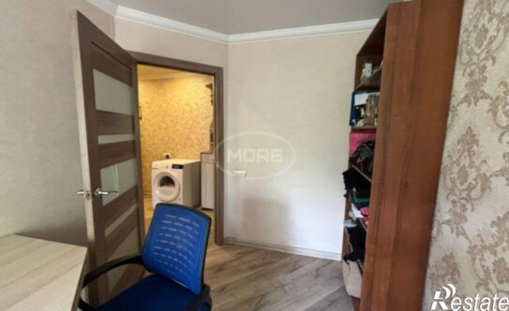 3-комн квартира улица Подполковника Емельянова, 64А,  д. 64А