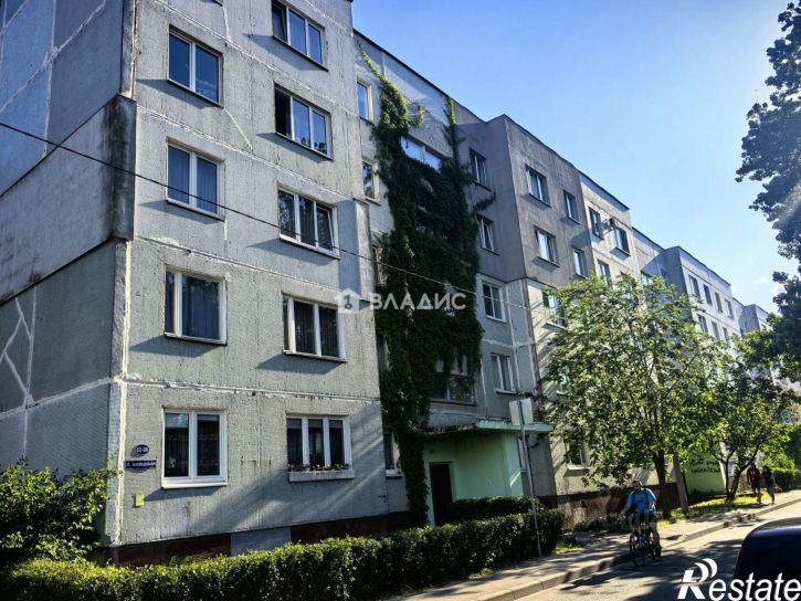 3-комн квартира Л.Шевцовой б-р, 66,  д. 66