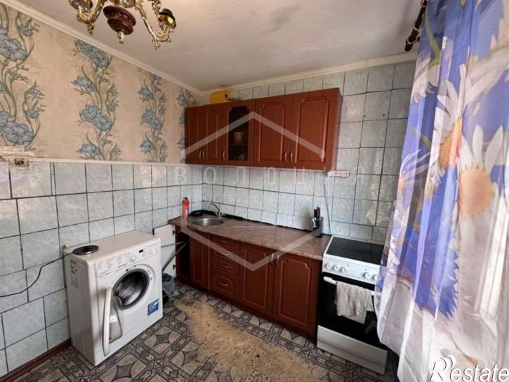 4-комн квартира ул Алданская, 11,  д. 11
