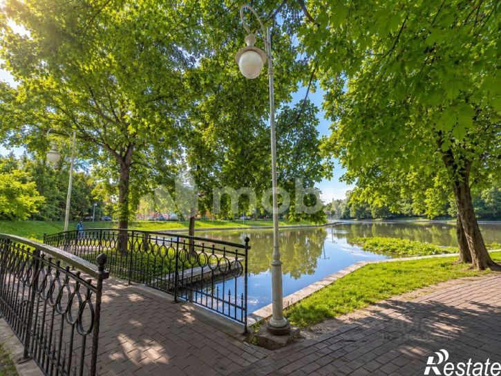 3-комн квартира ул Земельная, 8-8А,  д. 8-8А