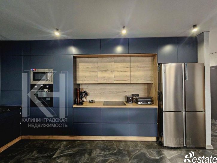 4-комн квартира улица Сержанта Колоскова, 8,  д. 8