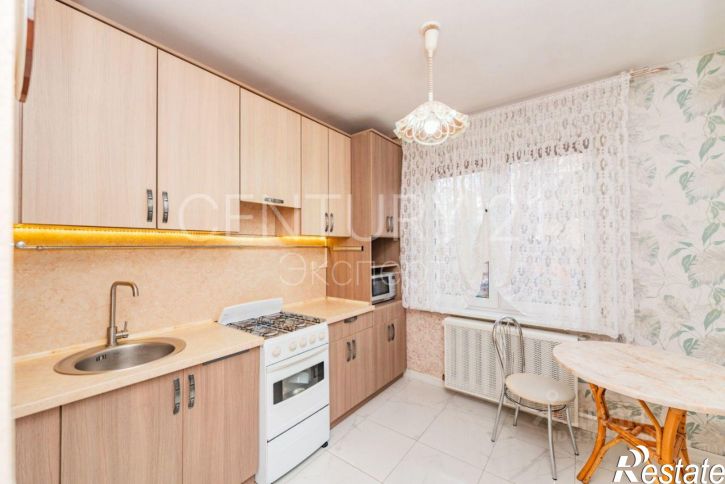 2-комн квартира улица Партизана Железняка, 10,  д. 10