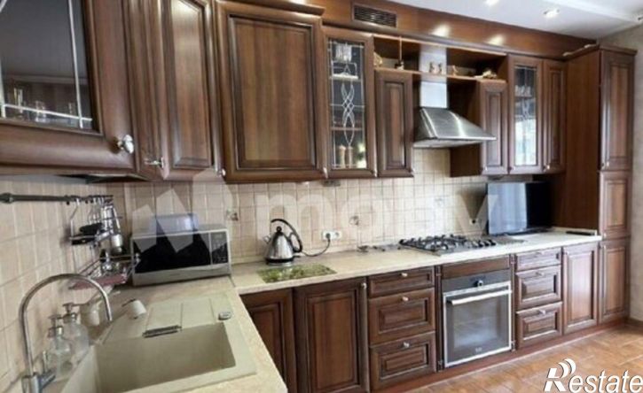 3-комн квартира улица Партизана Железняка, 19,  д. 19
