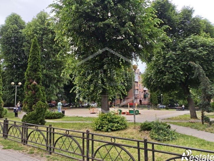 2-комн квартира ул Младшего лейтенанта Ротко, 13,  д. 13