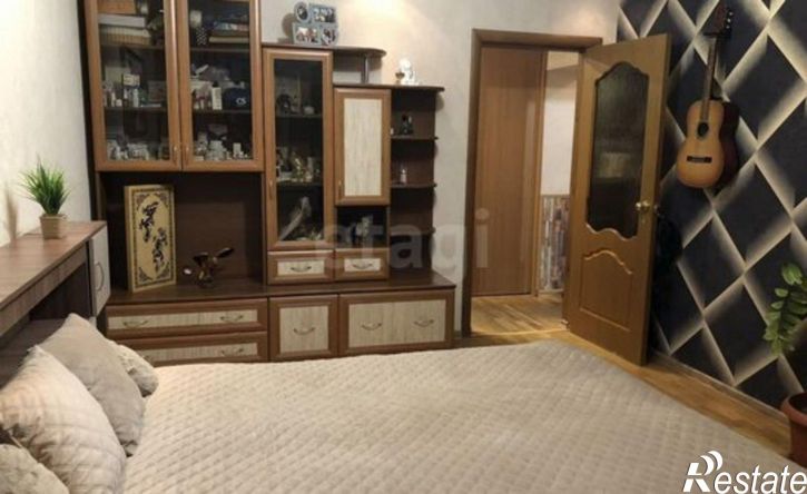 2-комн квартира ул Подполковника Емельянова, 296,  д. 296