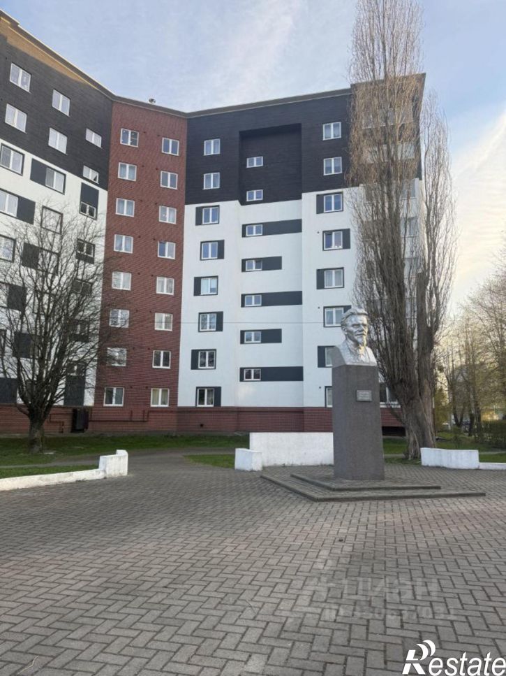 1-комн квартира пр-кт Победы, 140,  д. 140