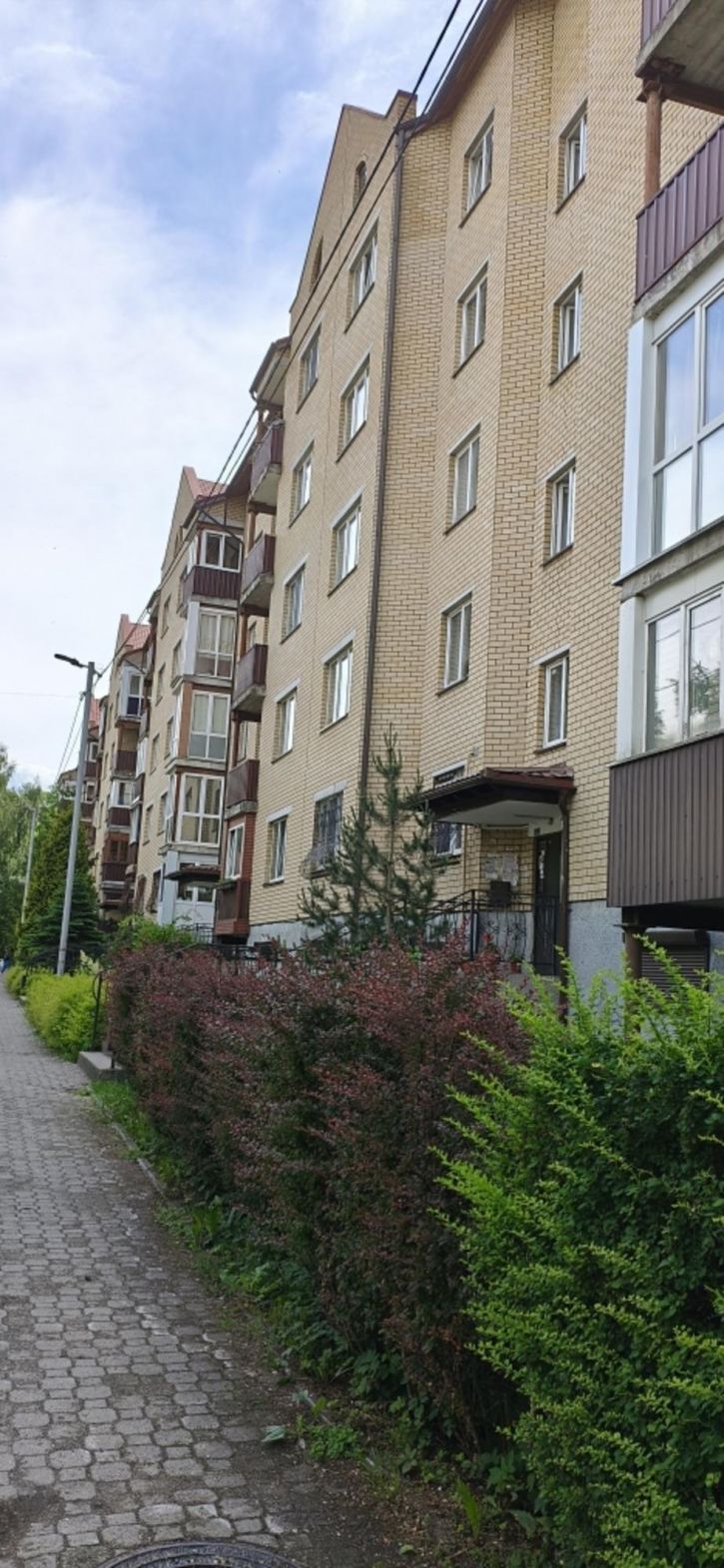 2-комн квартира Россия, Сержанта Мишина ул, 3