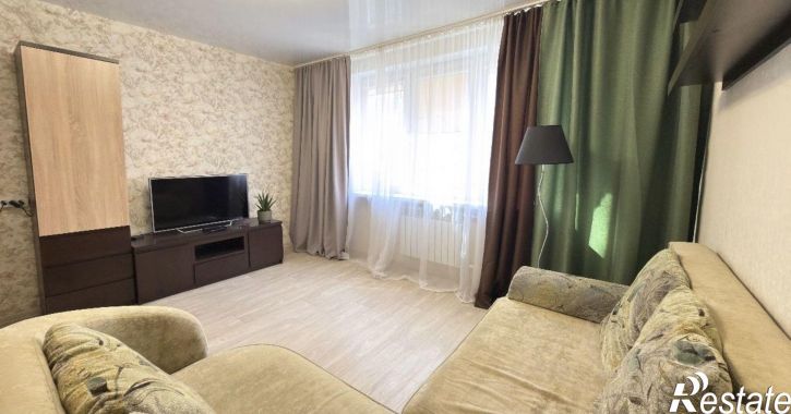 2-комн квартира улица 9-го Апреля, 90,  д. 90