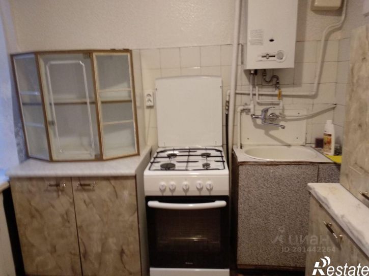 3-комн квартира улица Потёмкина, 3,  д. 3