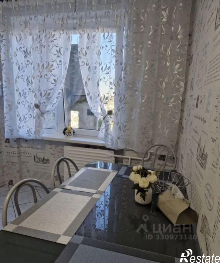 3-комн квартира ул Гайдара, 145,  д. 145