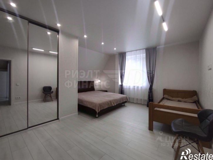 4-комн квартира улица Старшины Дадаева, 21,  д. 21