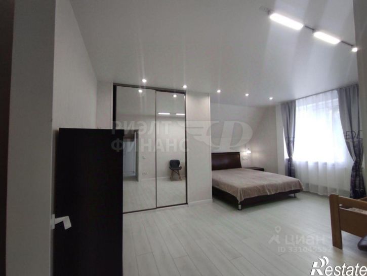 4-комн квартира улица Старшины Дадаева, 21,  д. 21