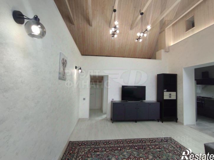 4-комн квартира улица Старшины Дадаева, 21,  д. 21