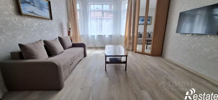 3-комн квартира улица Репина, 2А,  д. 2А