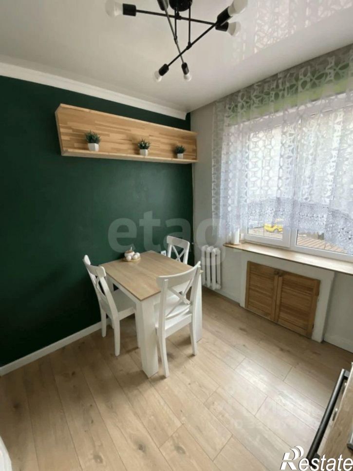 2-комн квартира улица Космонавта Леонова, 58-60,  д. 58-60