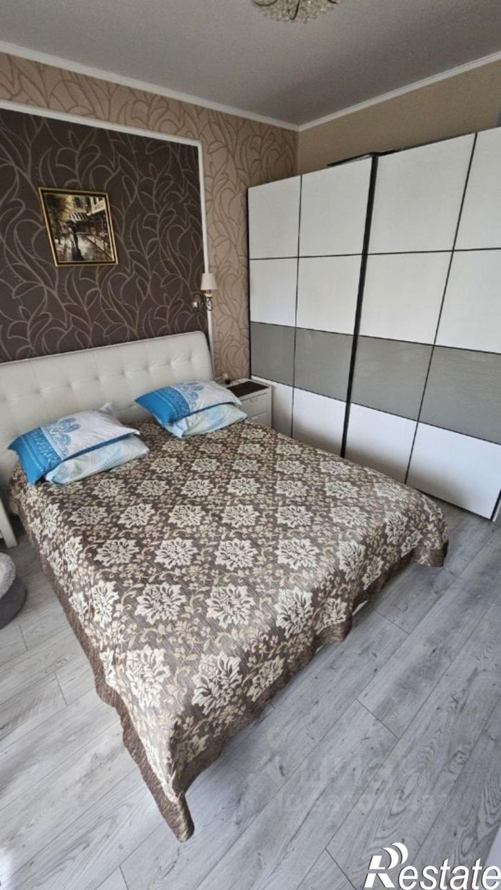 3-комн квартира улица Виктора Денисова, 12,  д. 12