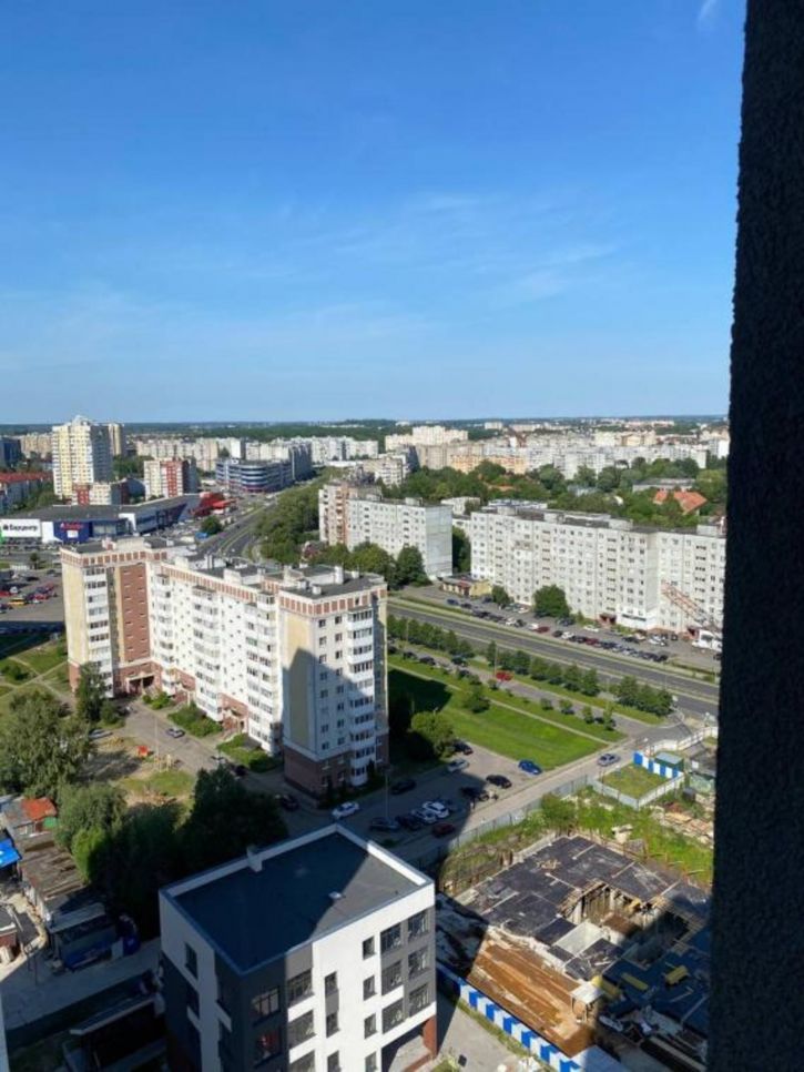 2-комн квартира Гайдара, 90