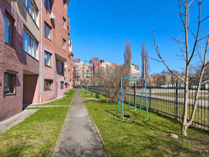 2-комн квартира Щорса Переулок, 1
