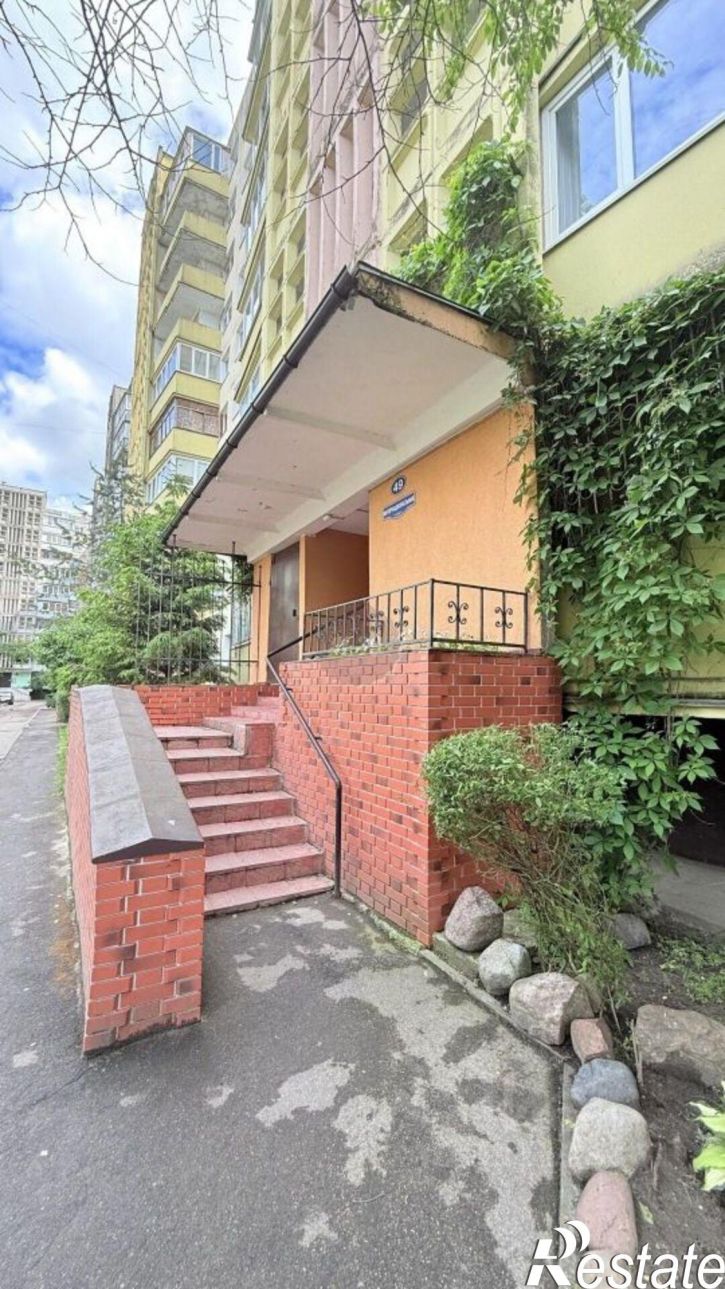 3-комн квартира Интернациональная улица, 49,  д. 49