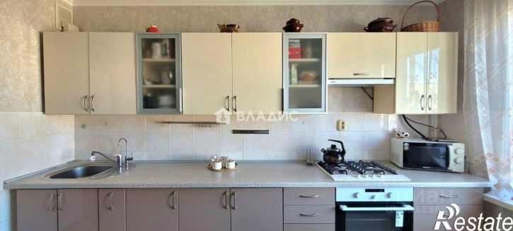 4-комн квартира ул Генерала Челнокова, 32,  д. 32